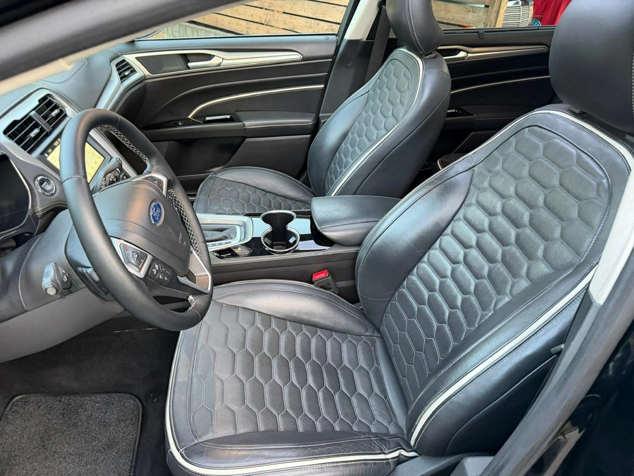 Ford Mondeo - Zdjęcie 11