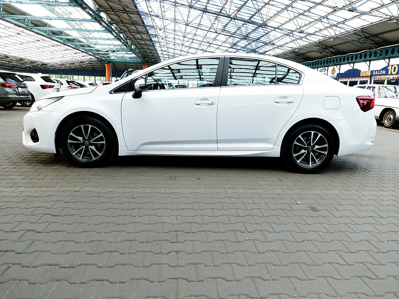 Toyota Avensis - Zdjęcie 59