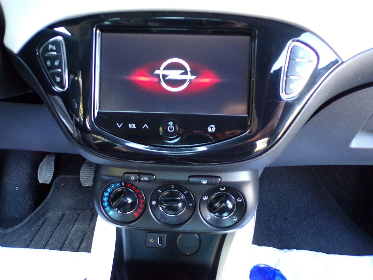 Opel Adam - Zdjęcie 17
