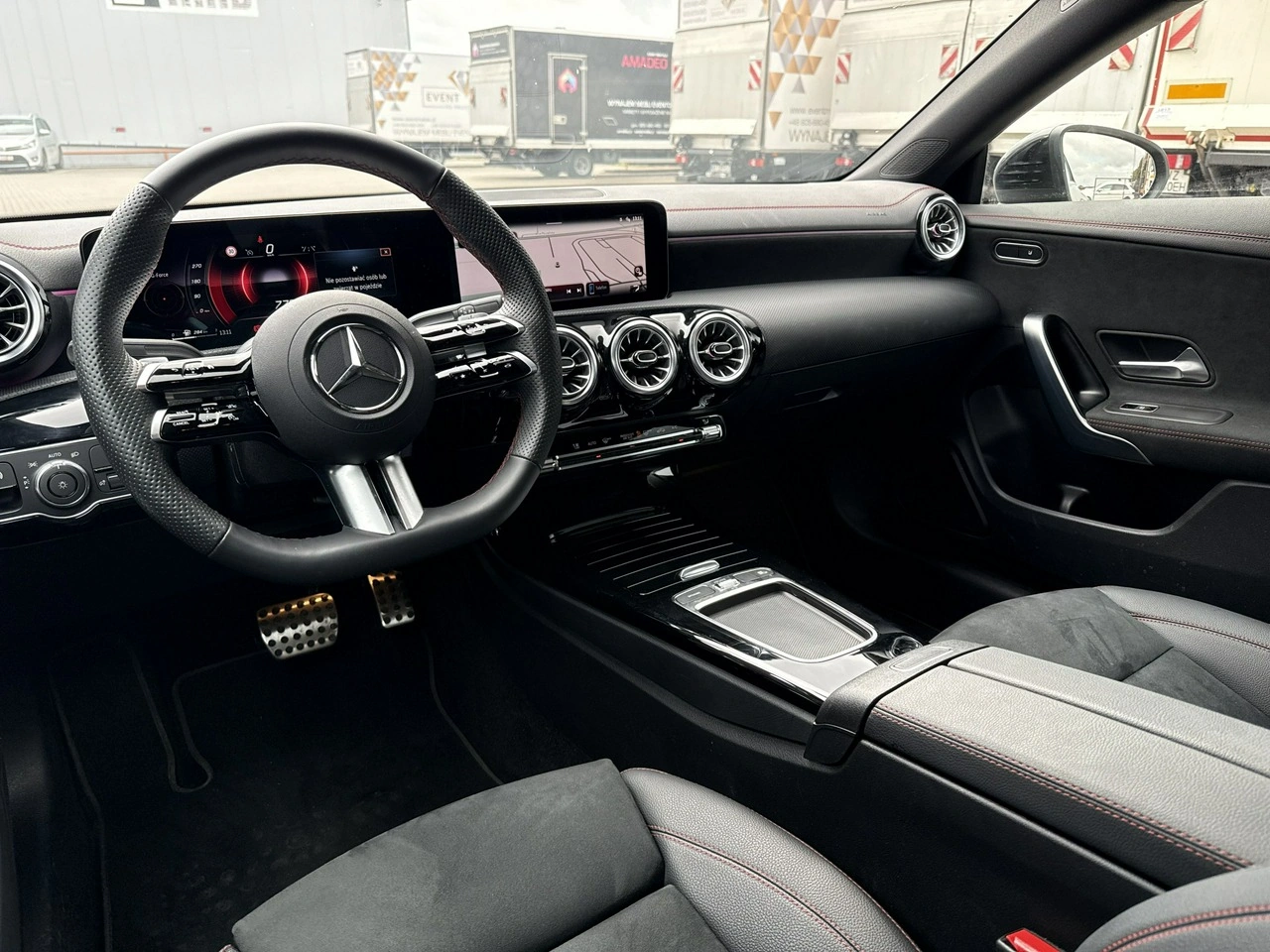 Mercedes CLA 200 - Zdjęcie 12