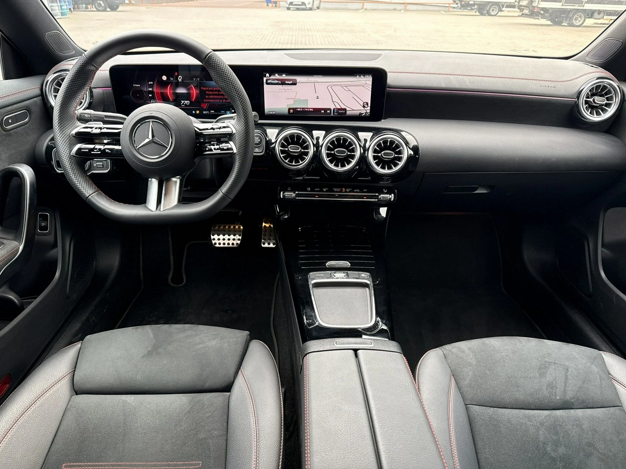 Mercedes CLA 200 - Zdjęcie 21