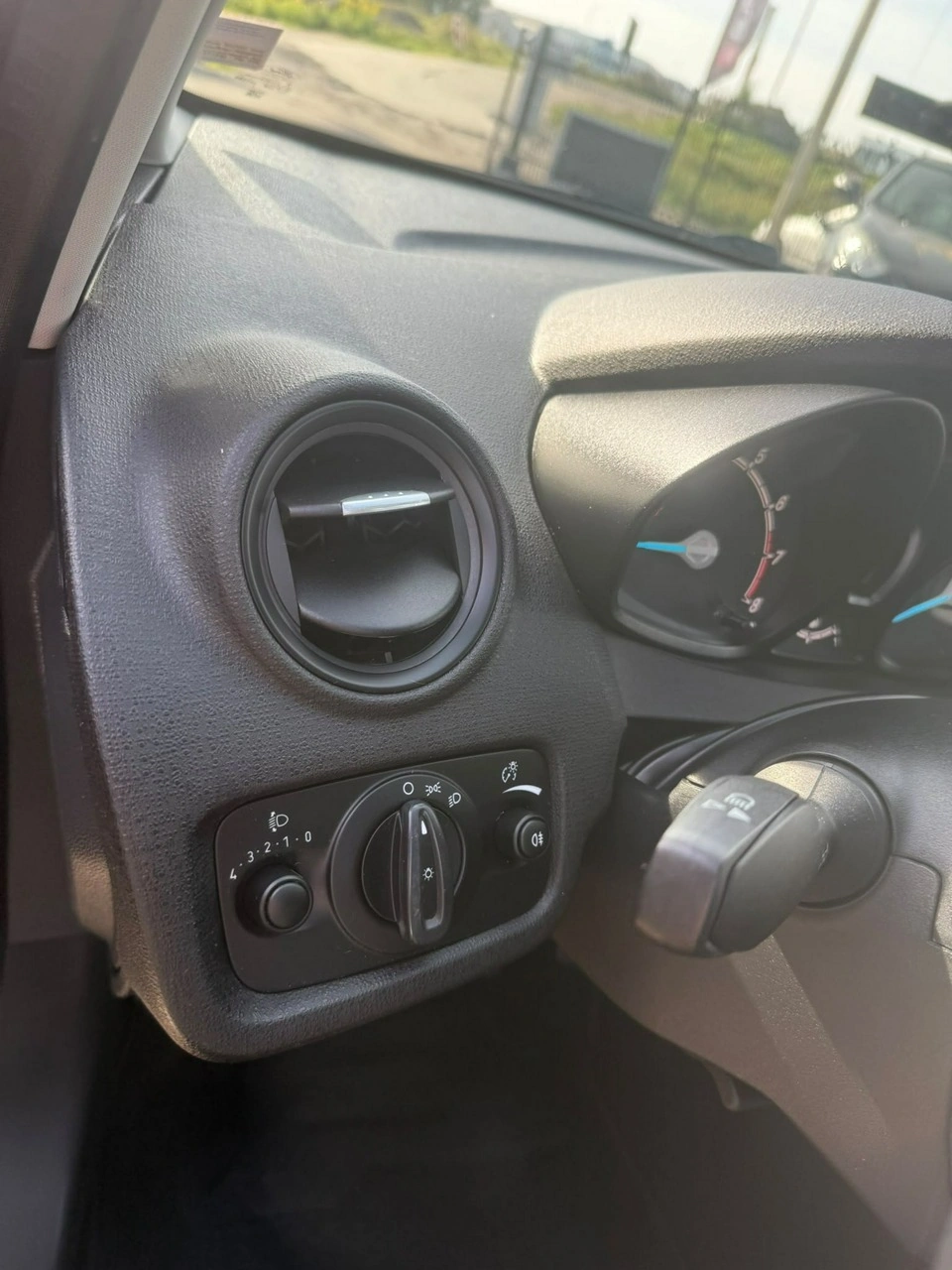 Ford Fiesta - Zdjęcie 37