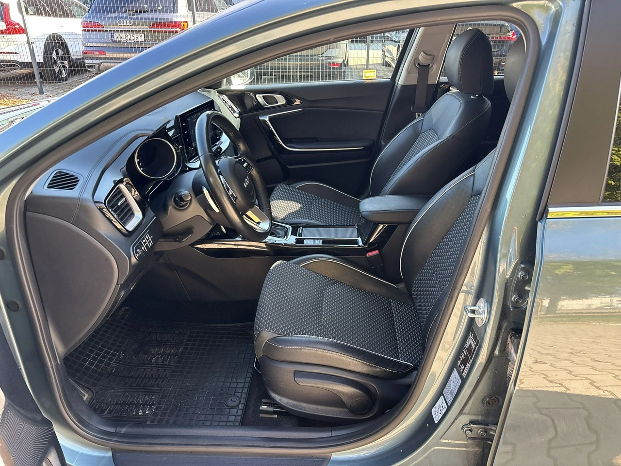 Kia Ceed - Zdjęcie 9