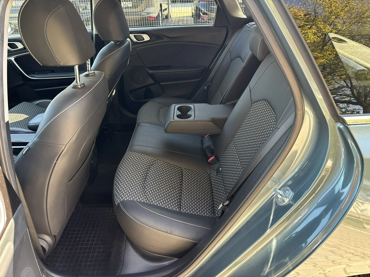 Kia Ceed - Zdjęcie 18