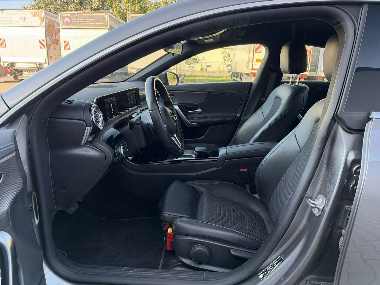 Mercedes CLA 180 - Zdjęcie 10