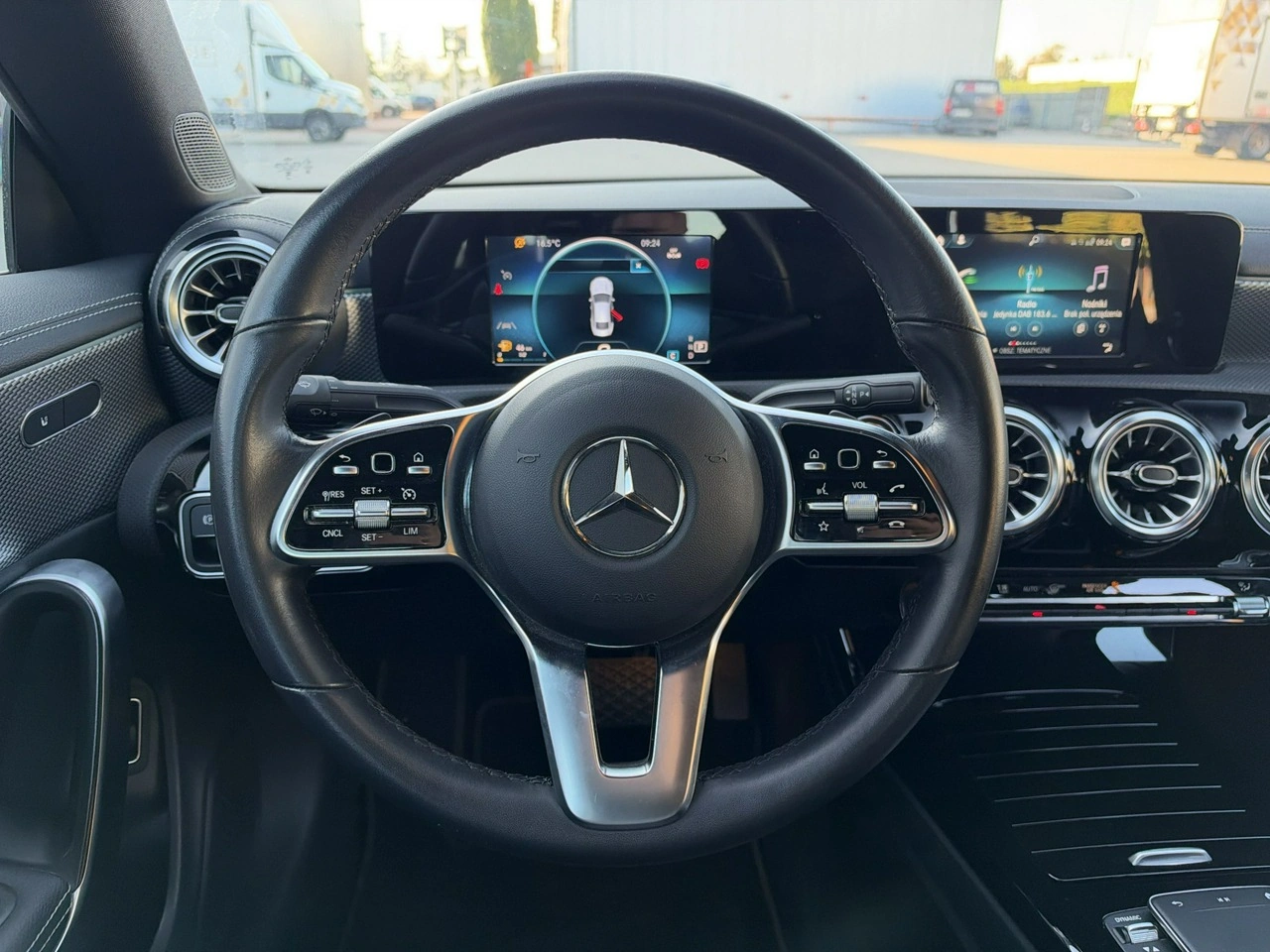Mercedes CLA 180 - Zdjęcie 24