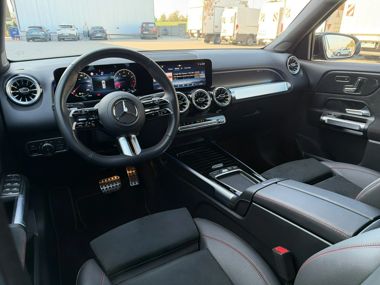 Mercedes GLB - Zdjęcie 12