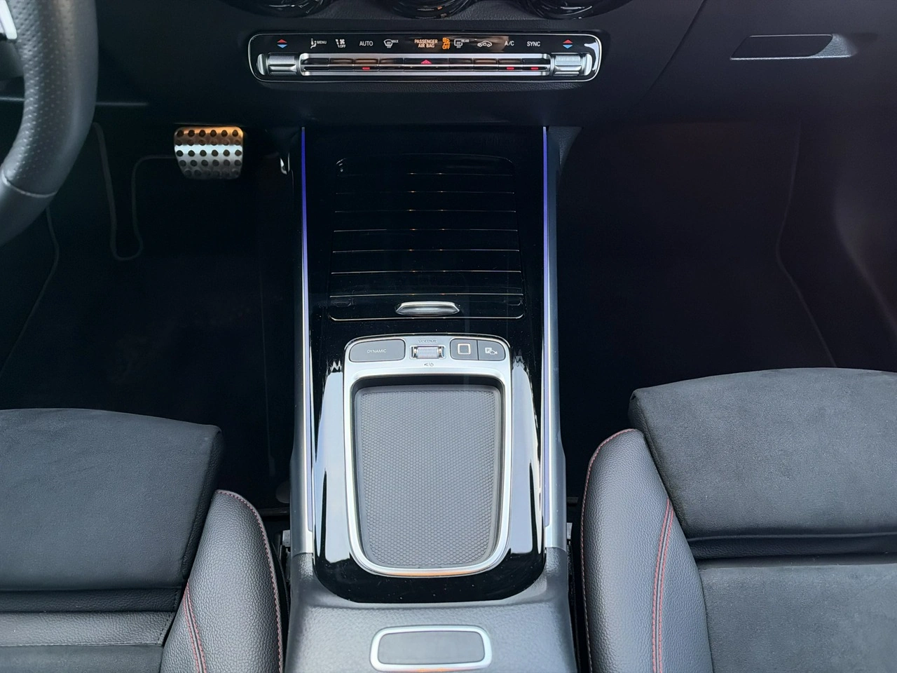 Mercedes GLB - Zdjęcie 23