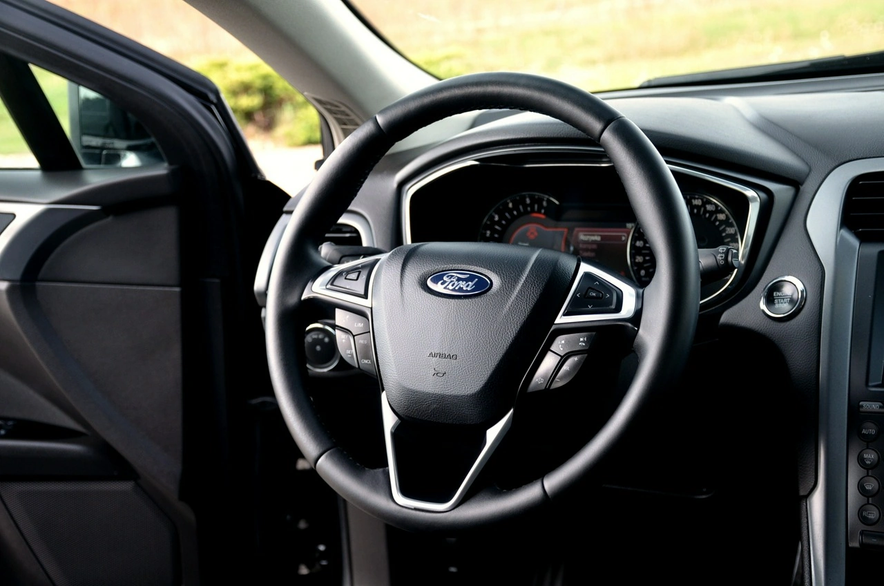 Ford Mondeo - Zdjęcie 20