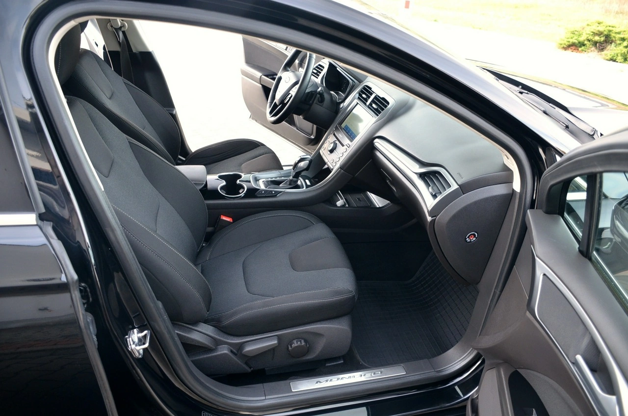 Ford Mondeo - Zdjęcie 21