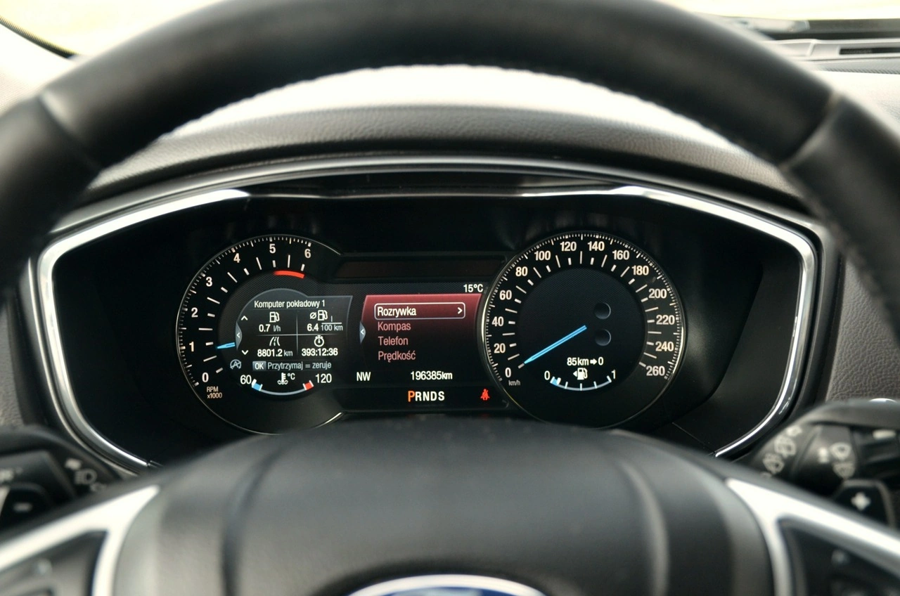 Ford Mondeo - Zdjęcie 23