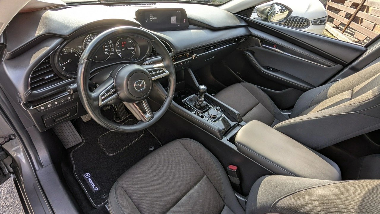 Mazda 3 - Zdjęcie 14