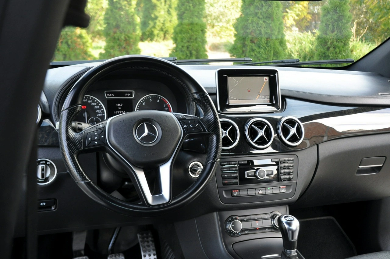 Mercedes B 180 - Zdjęcie 28