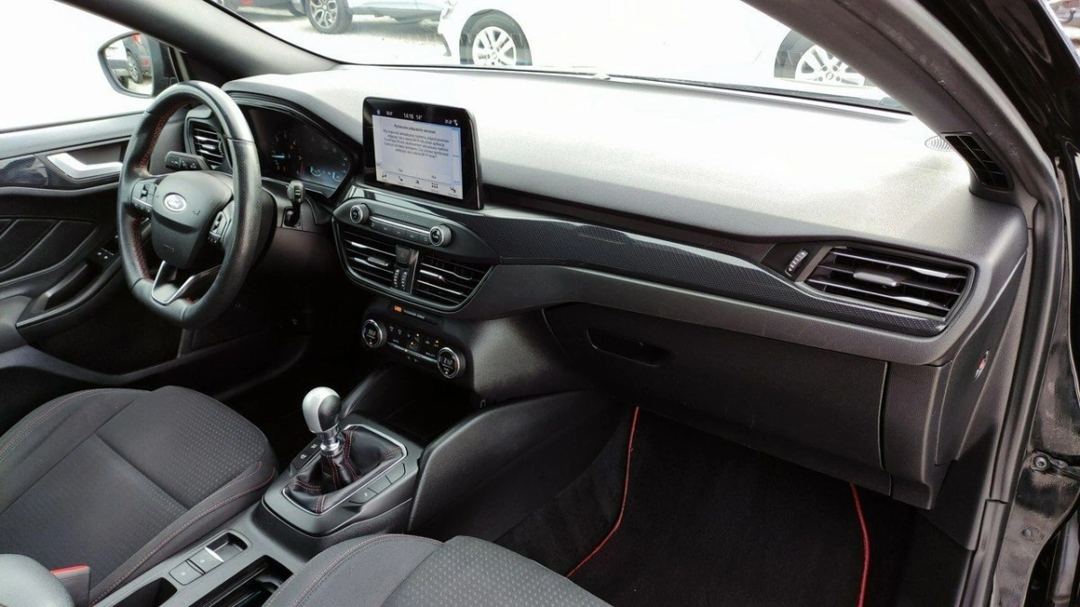 Ford Focus - Zdjęcie 25