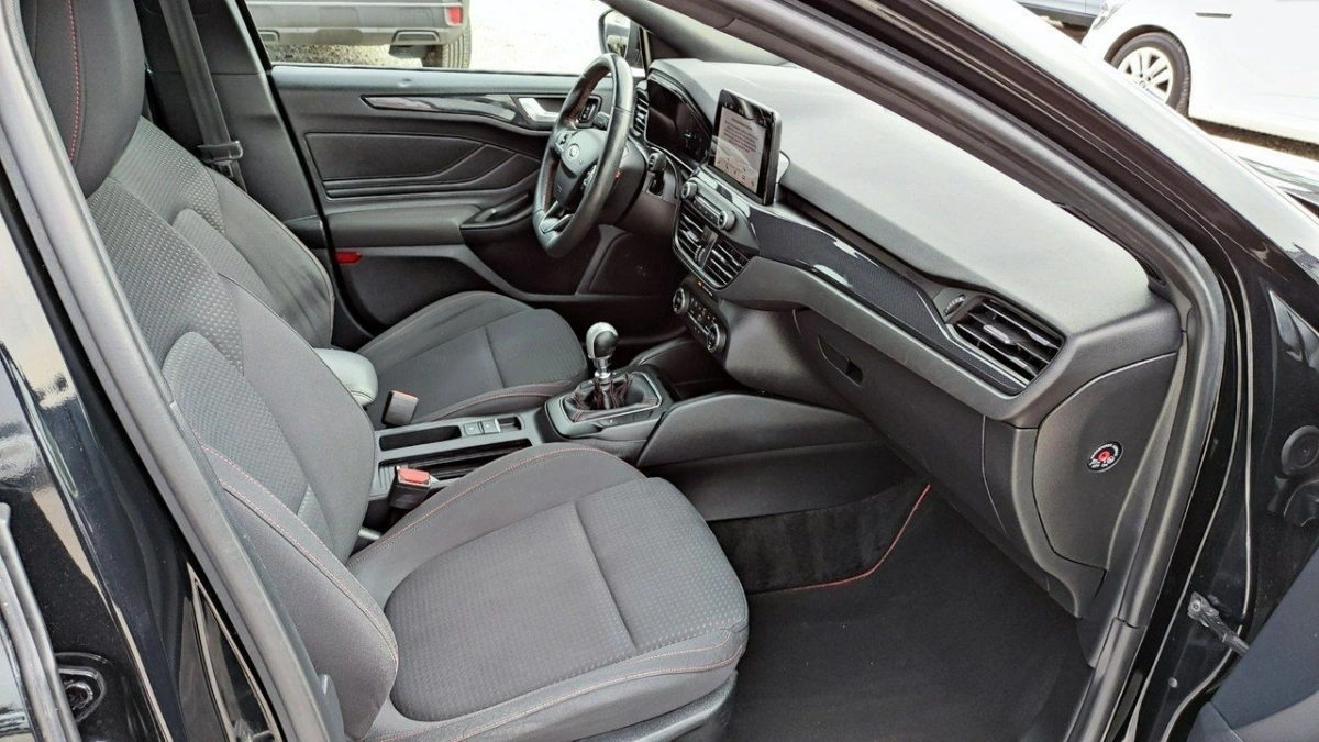 Ford Focus - Zdjęcie 26