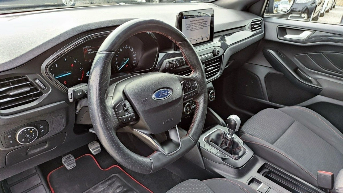Ford Focus - Zdjęcie 30