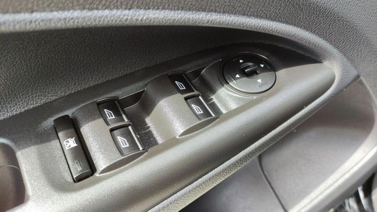 Ford Tourneo Connect - Zdjęcie 27