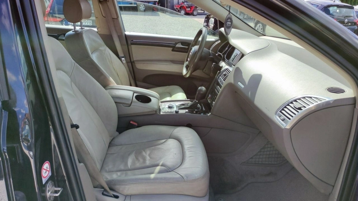 Audi Q7 - Zdjęcie 25