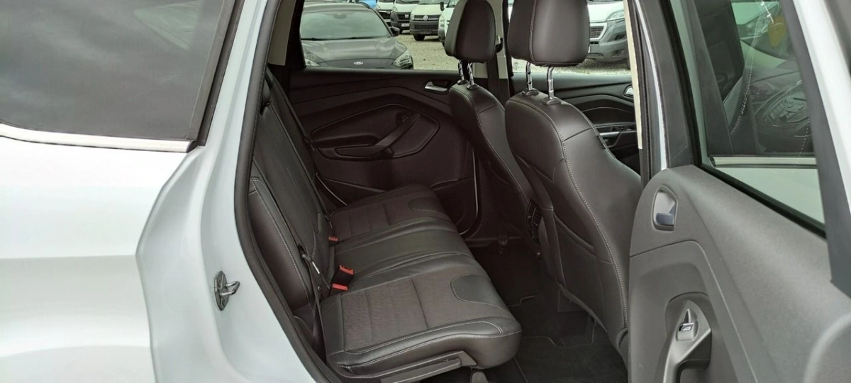 Ford Kuga - Zdjęcie 18
