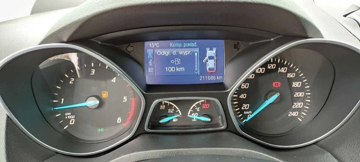 Ford Kuga - Zdjęcie 29