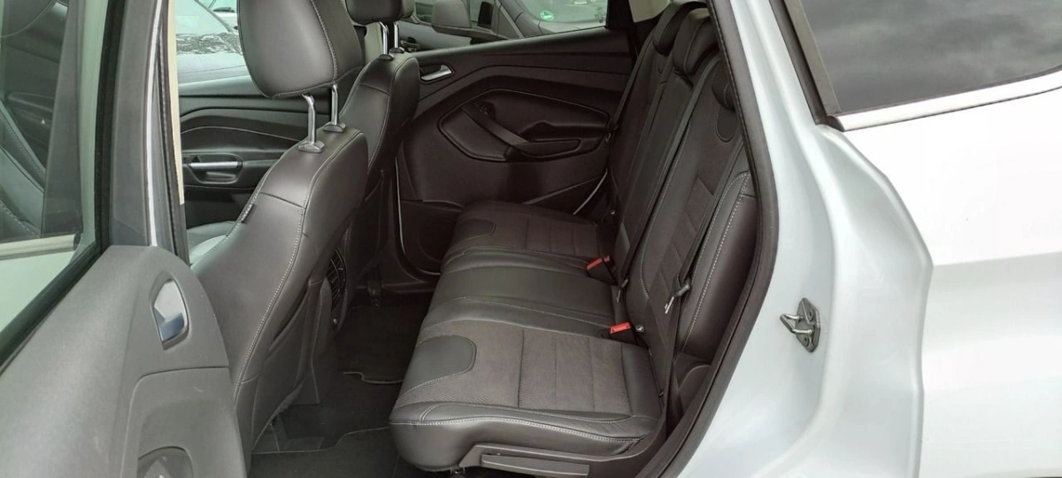 Ford Kuga - Zdjęcie 38