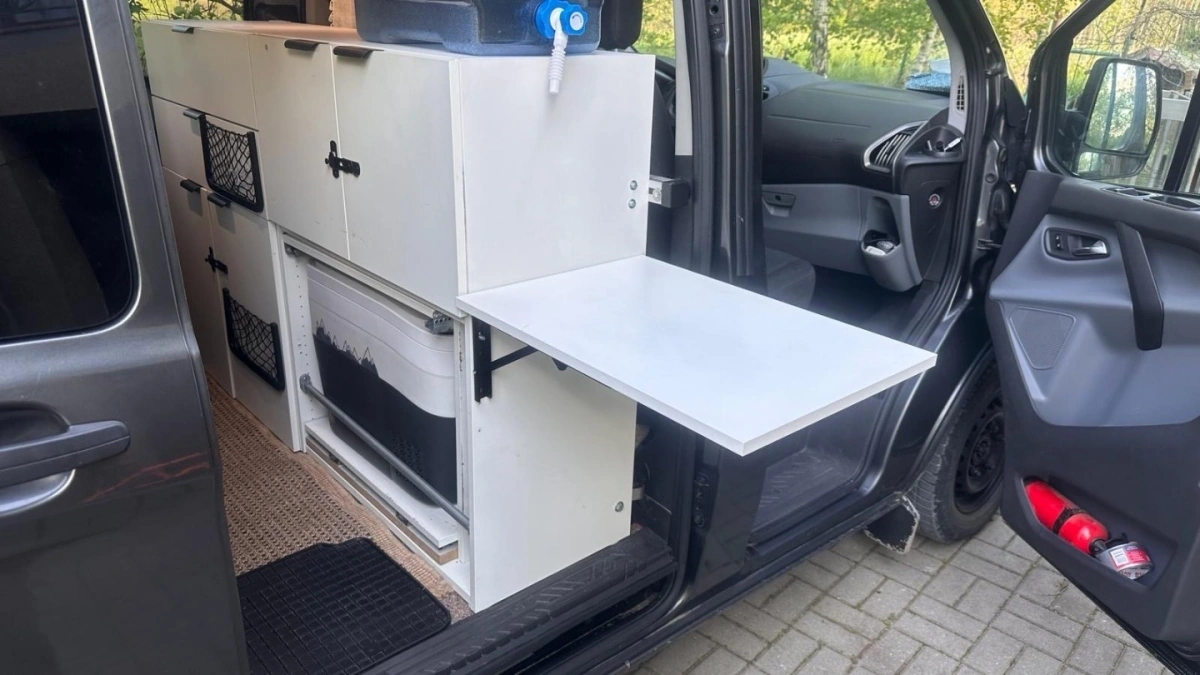 Ford Tourneo Custom - Zdjęcie 22