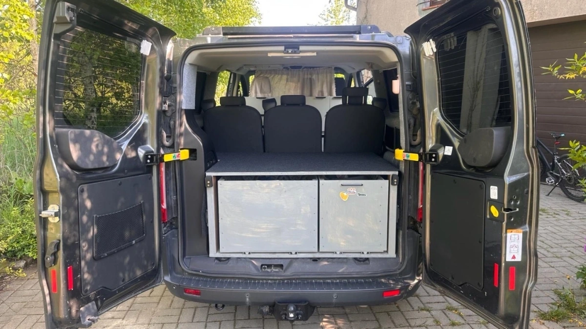 Ford Tourneo Custom - Zdjęcie 35