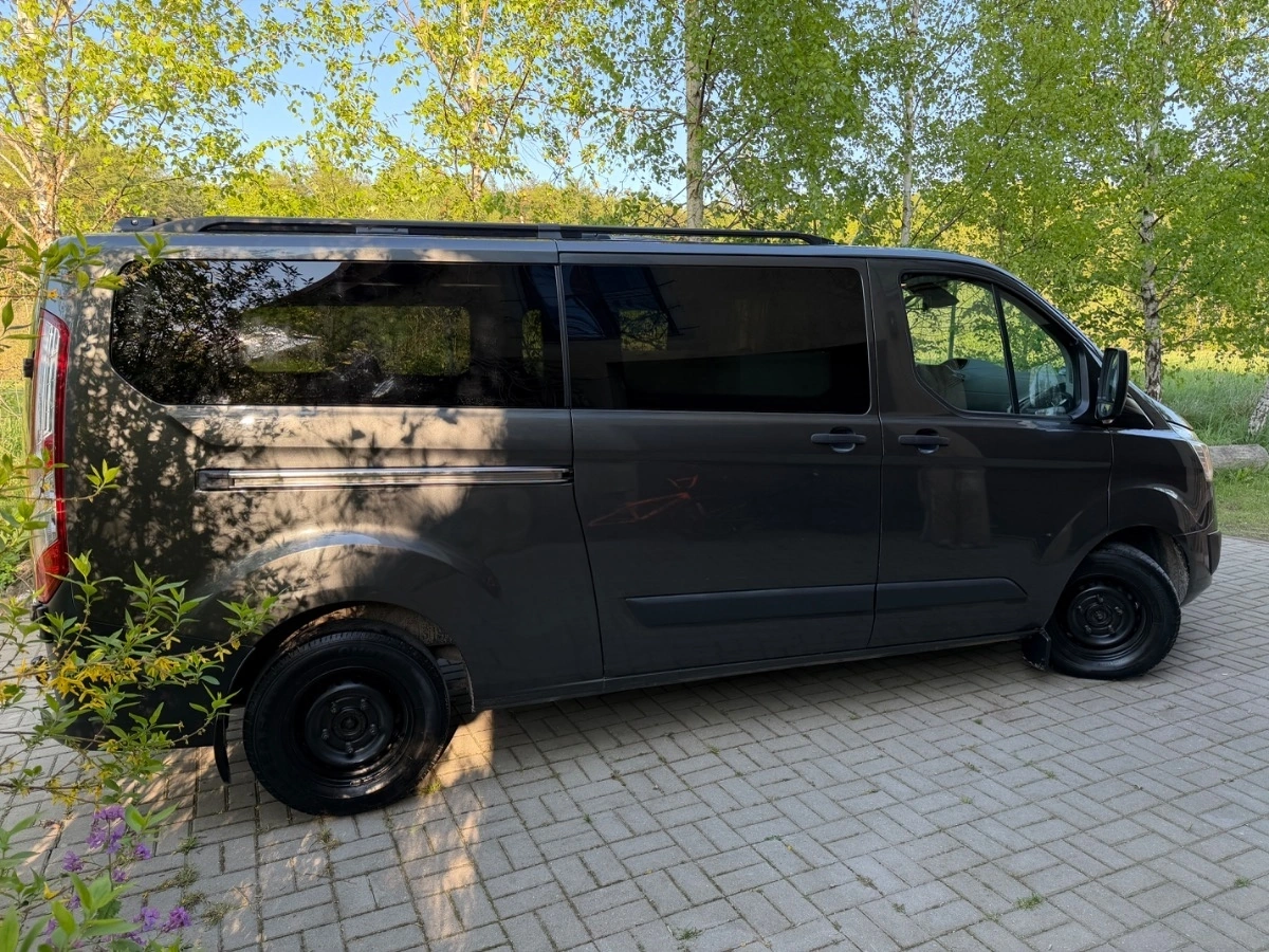 Ford Tourneo Custom - Zdjęcie 4