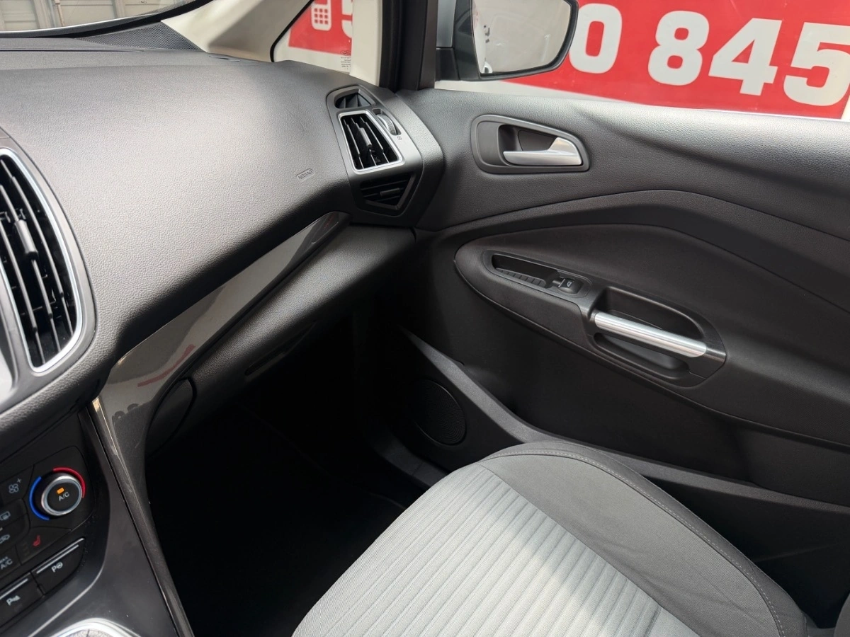 Ford C-MAX - Zdjęcie 31