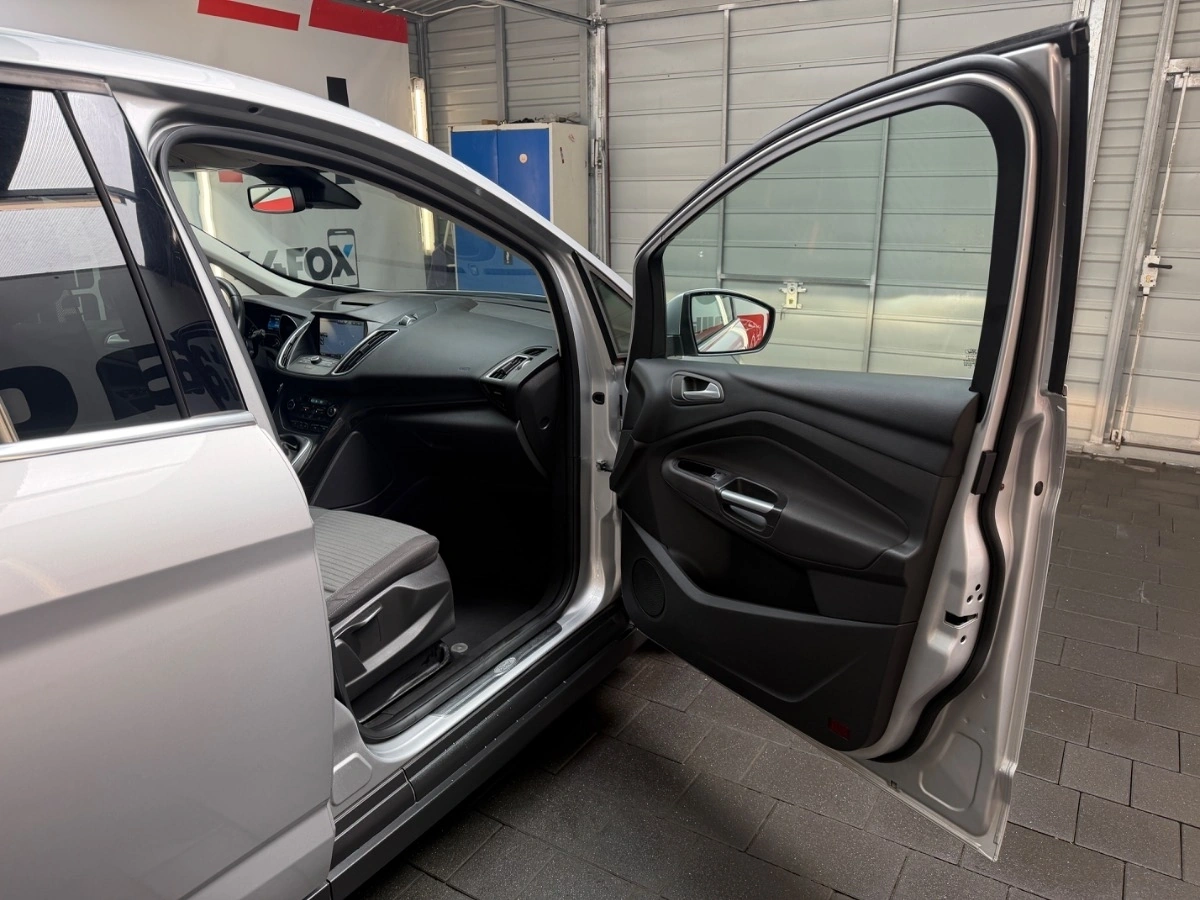 Ford C-MAX - Zdjęcie 39