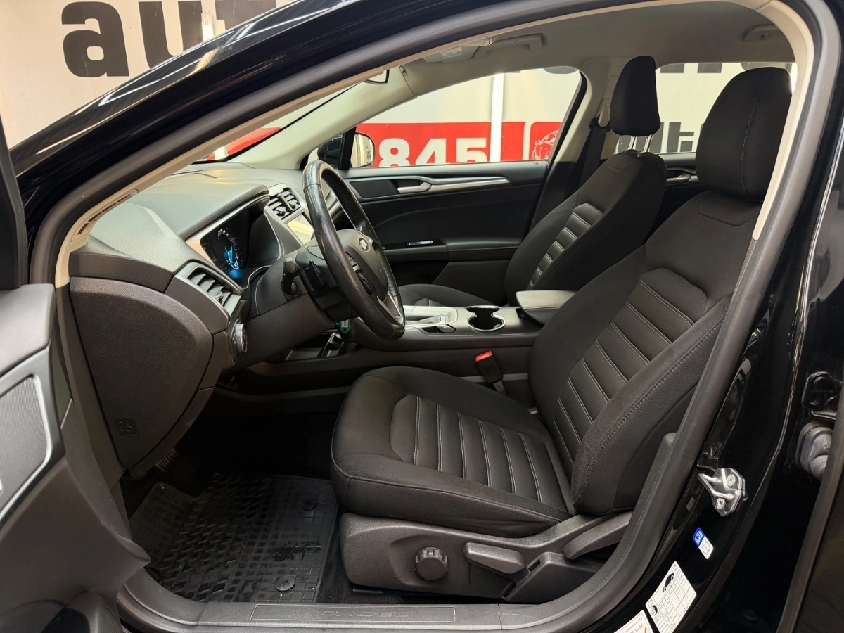 Ford Mondeo - Zdjęcie 18