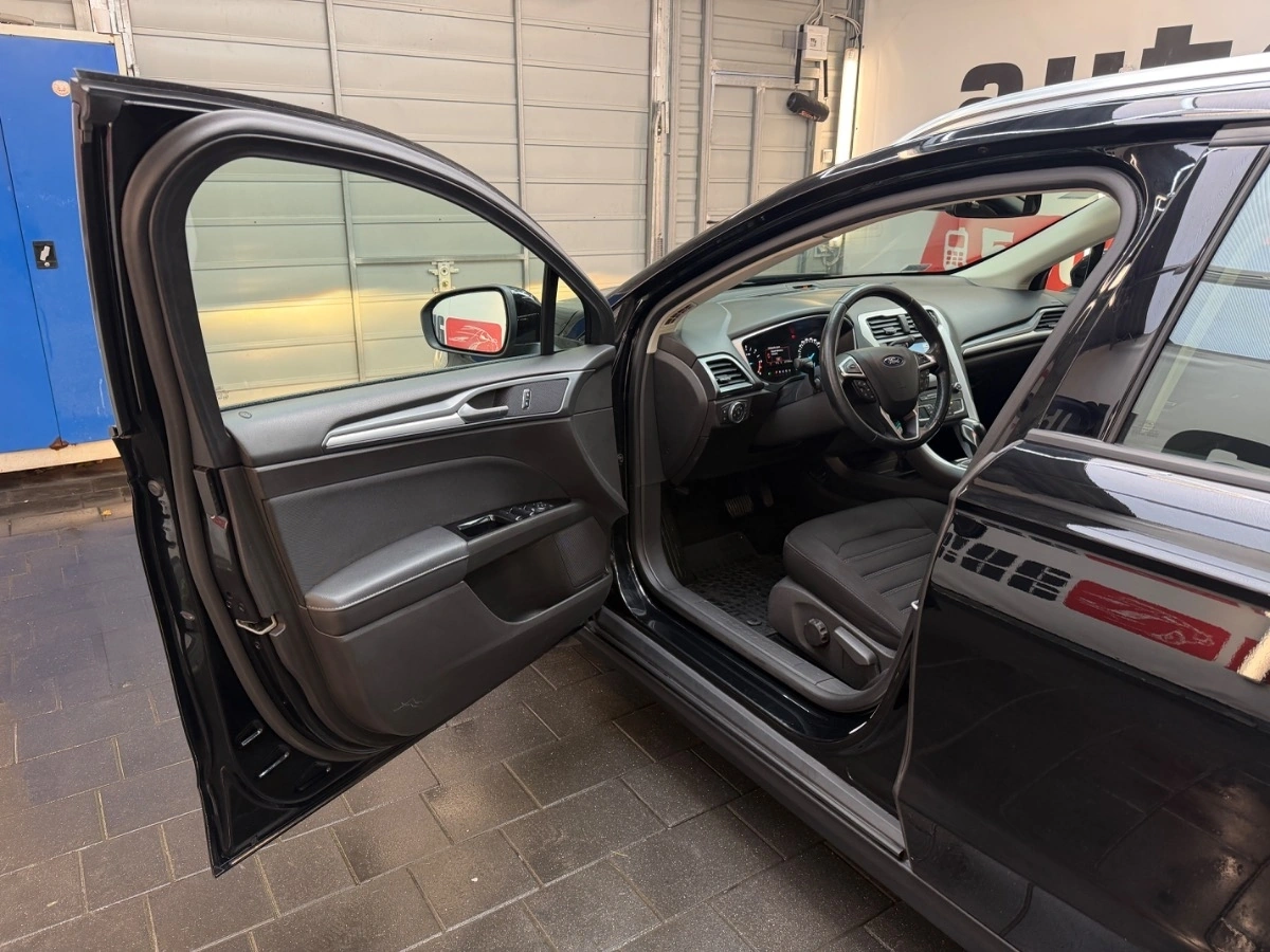 Ford Mondeo - Zdjęcie 17