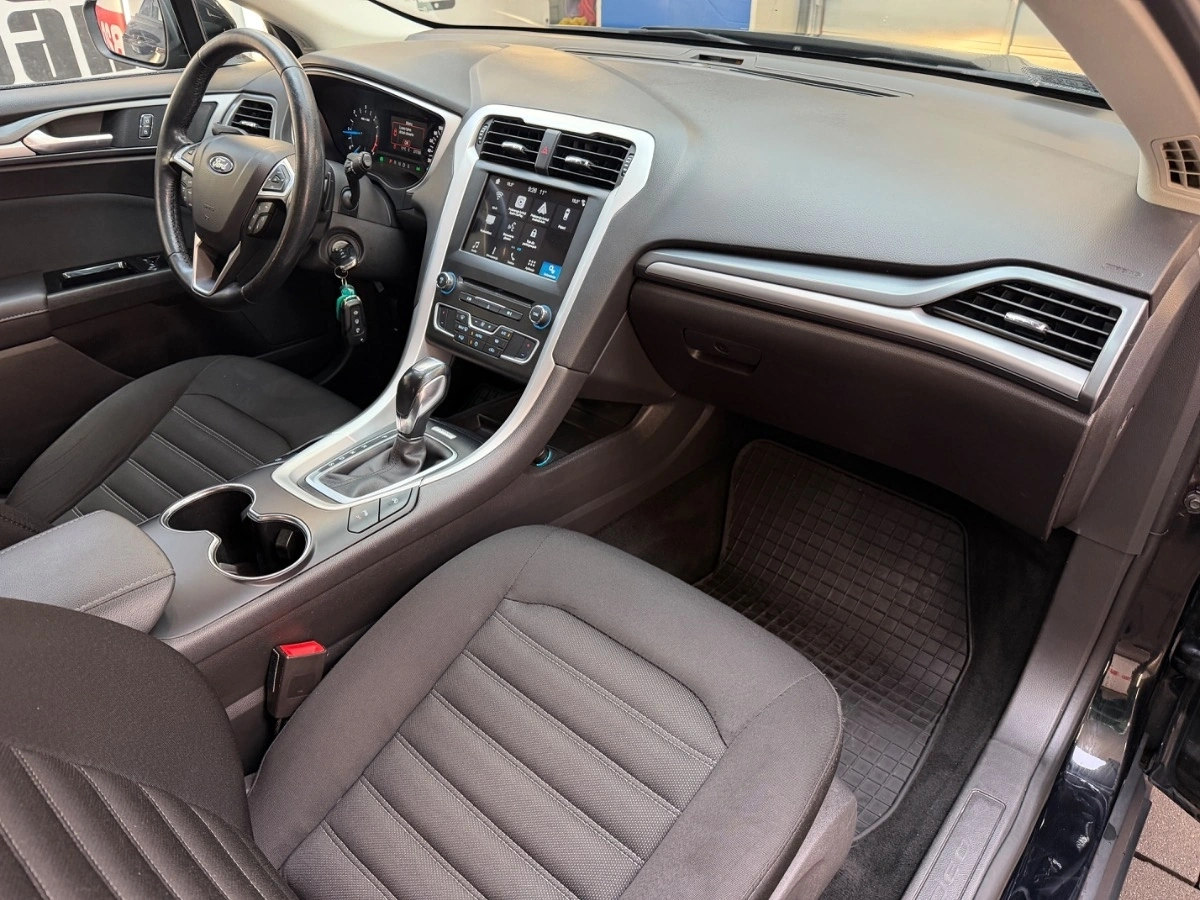 Ford Mondeo - Zdjęcie 38