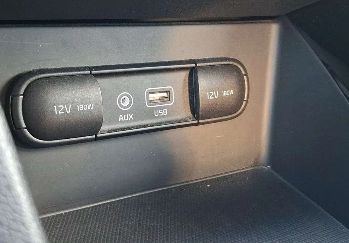 Kia Niro - Zdjęcie 25