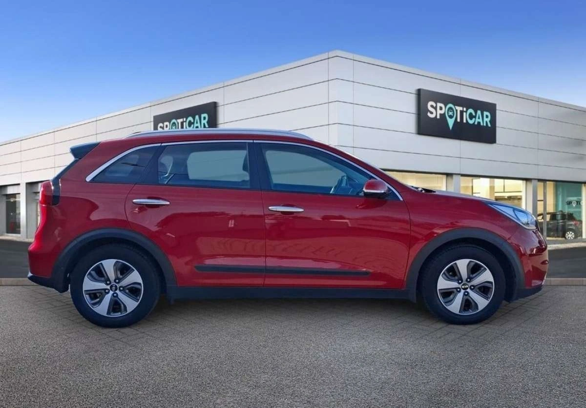 Kia Niro - Zdjęcie 28