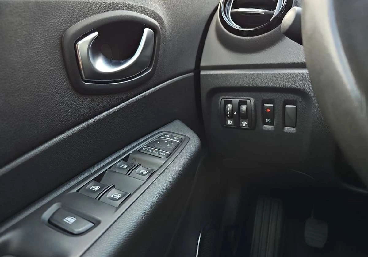 Renault Captur - Zdjęcie 22
