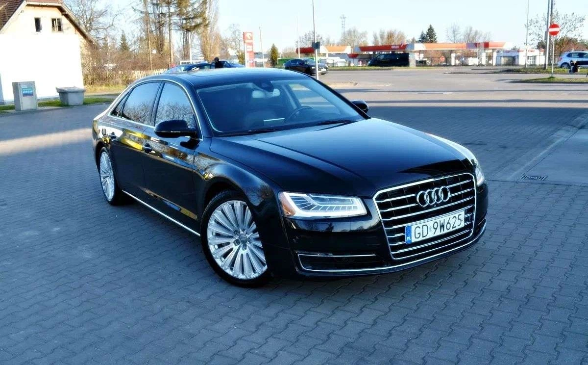 Audi A8 - Zdjęcie 2