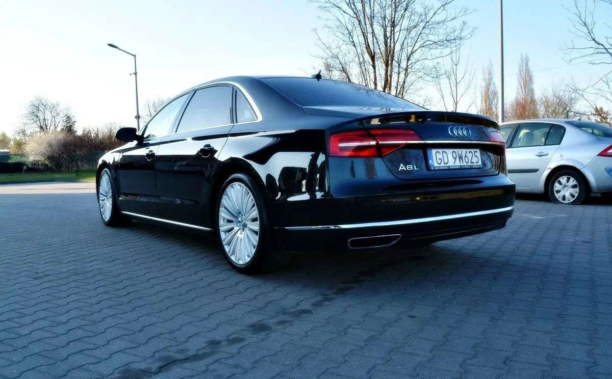 Audi A8 - Zdjęcie 18