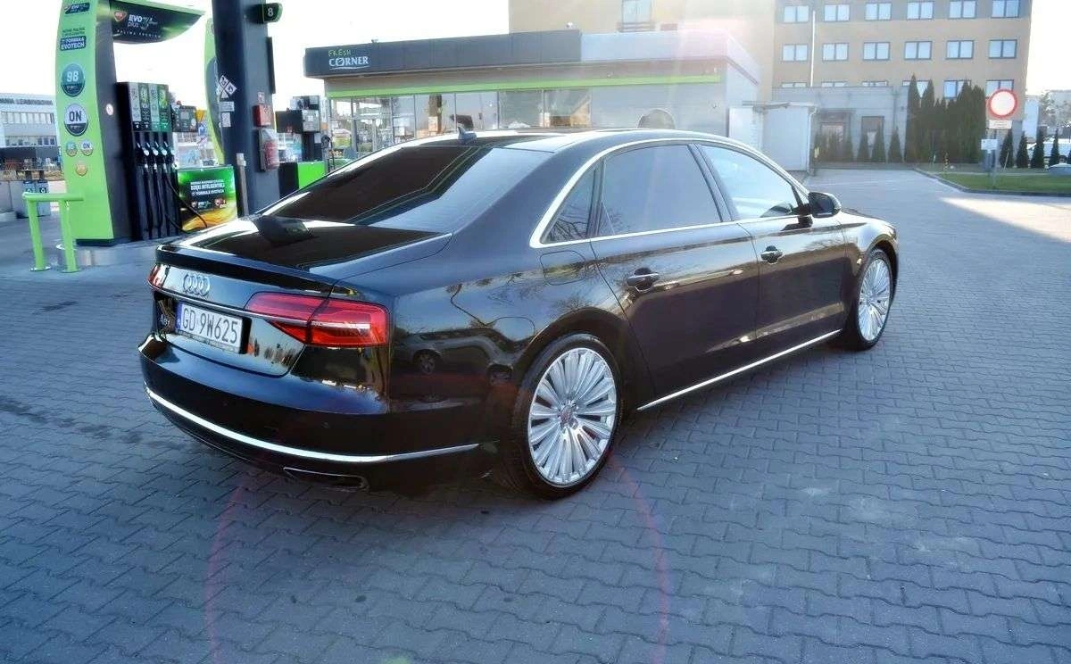 Audi A8 - Zdjęcie 20