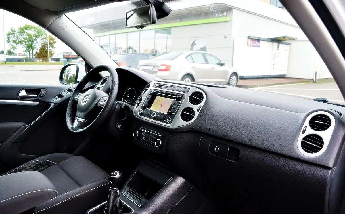 Volkswagen Tiguan - Zdjęcie 24