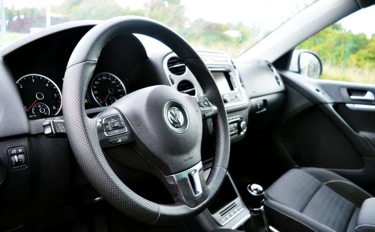 Volkswagen Tiguan - Zdjęcie 32