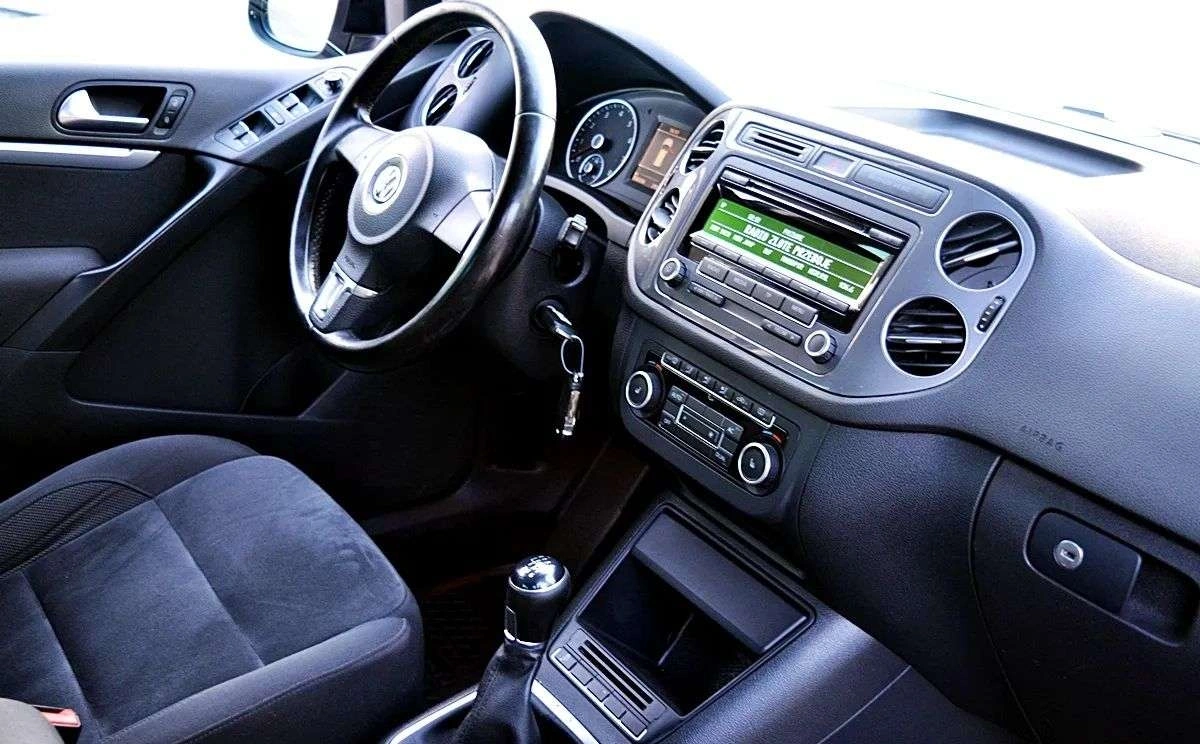 Volkswagen Tiguan - Zdjęcie 18