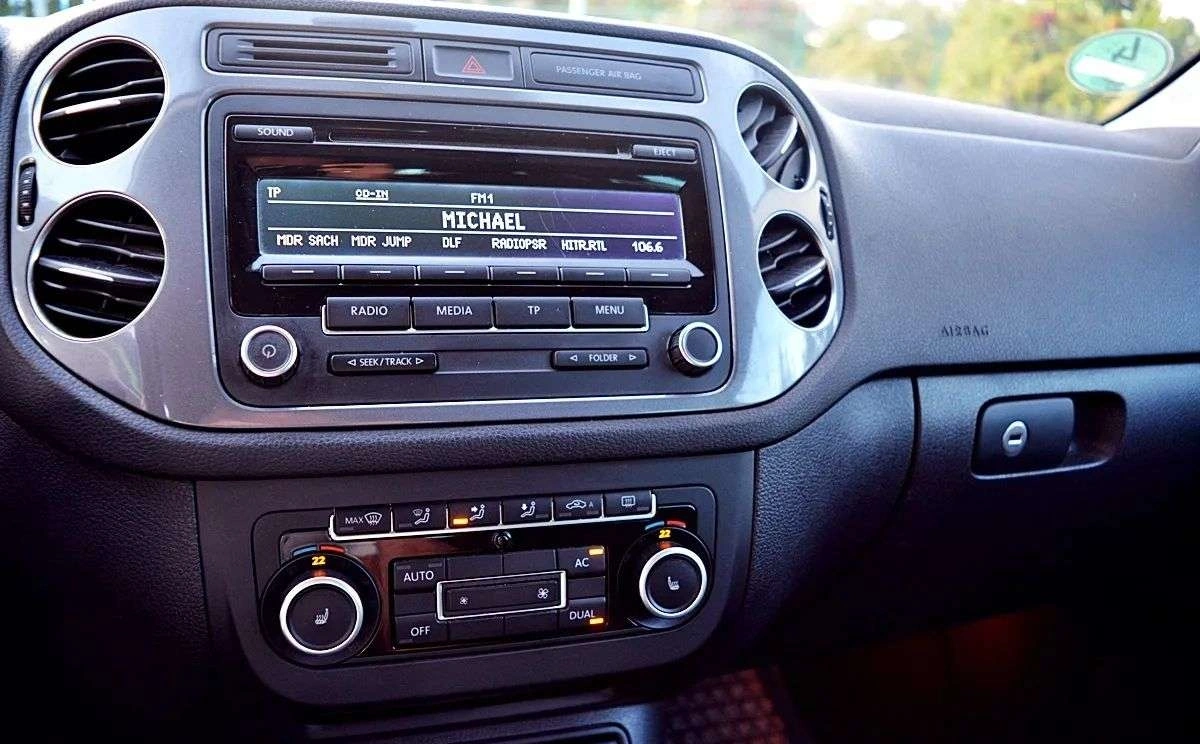 Volkswagen Tiguan - Zdjęcie 21