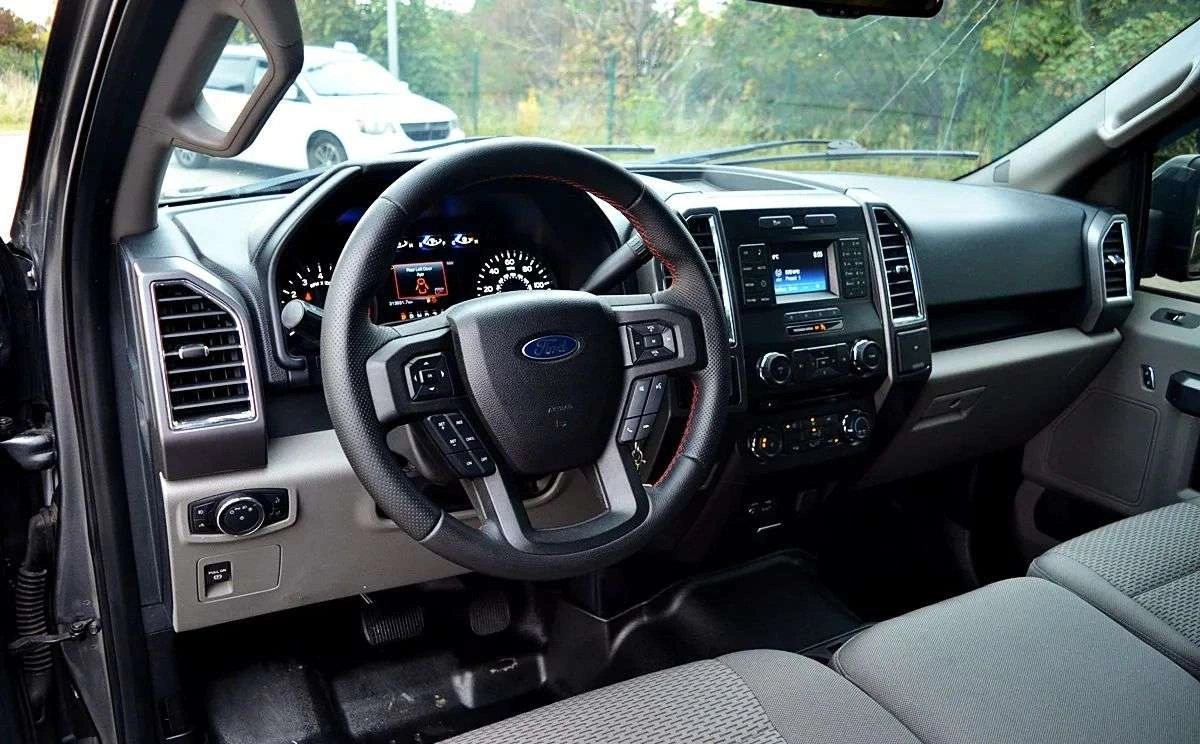 Ford F150 - Zdjęcie 17