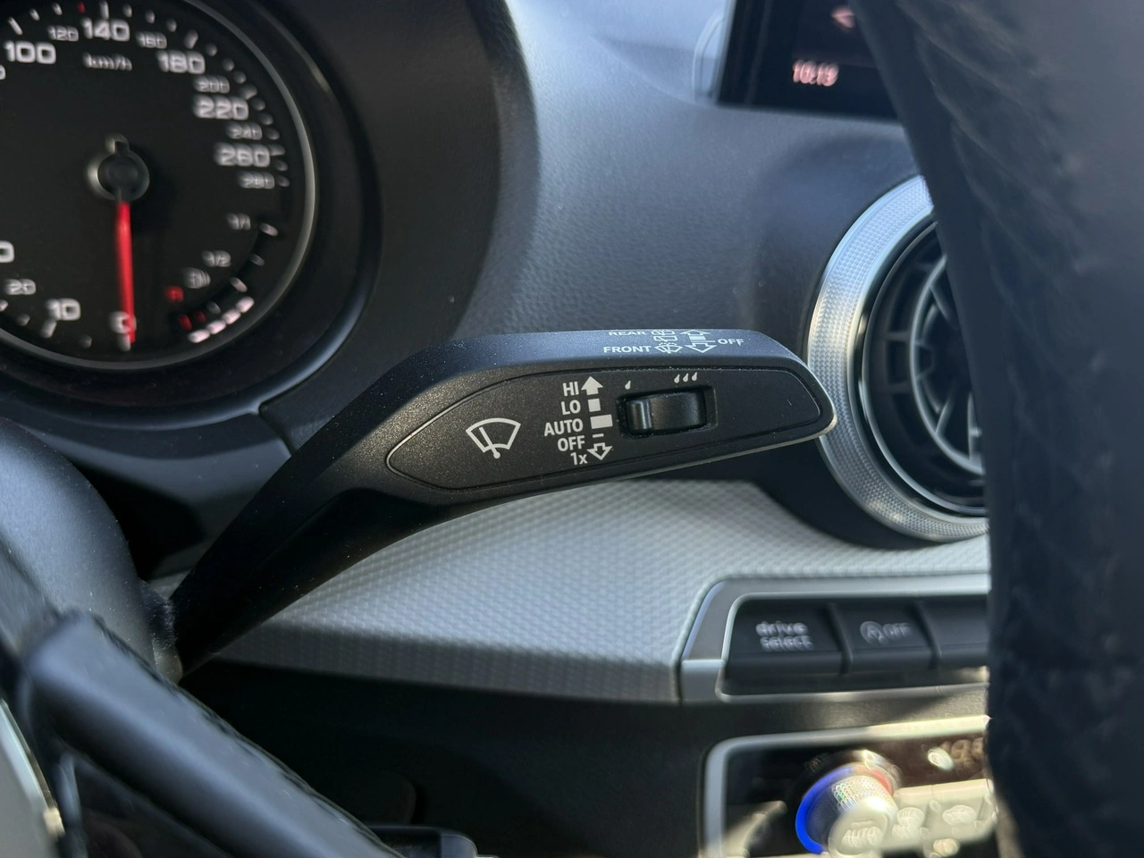 Audi Q2 - Zdjęcie 18