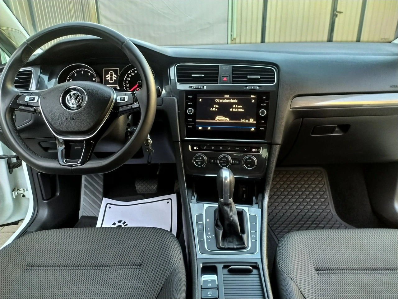Volkswagen Golf - Zdjęcie 16