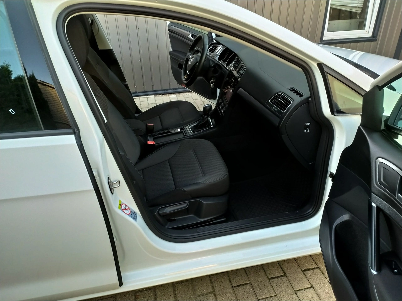 Volkswagen Golf - Zdjęcie 24