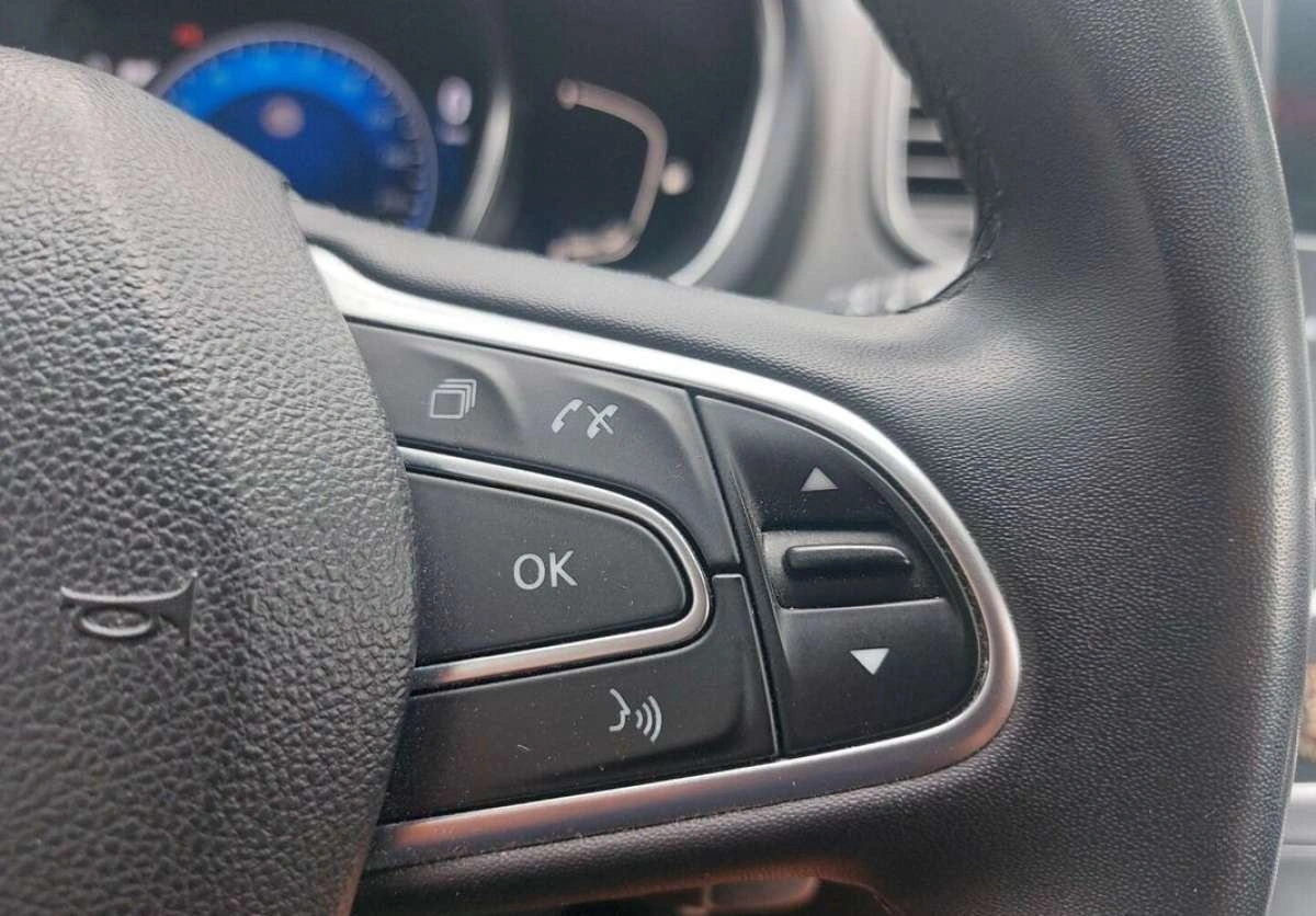 Renault Scenic - Zdjęcie 8