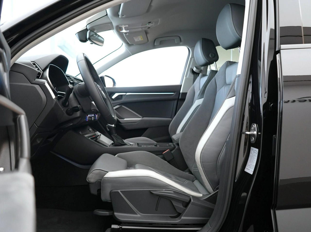 Audi Q3 - Zdjęcie 12