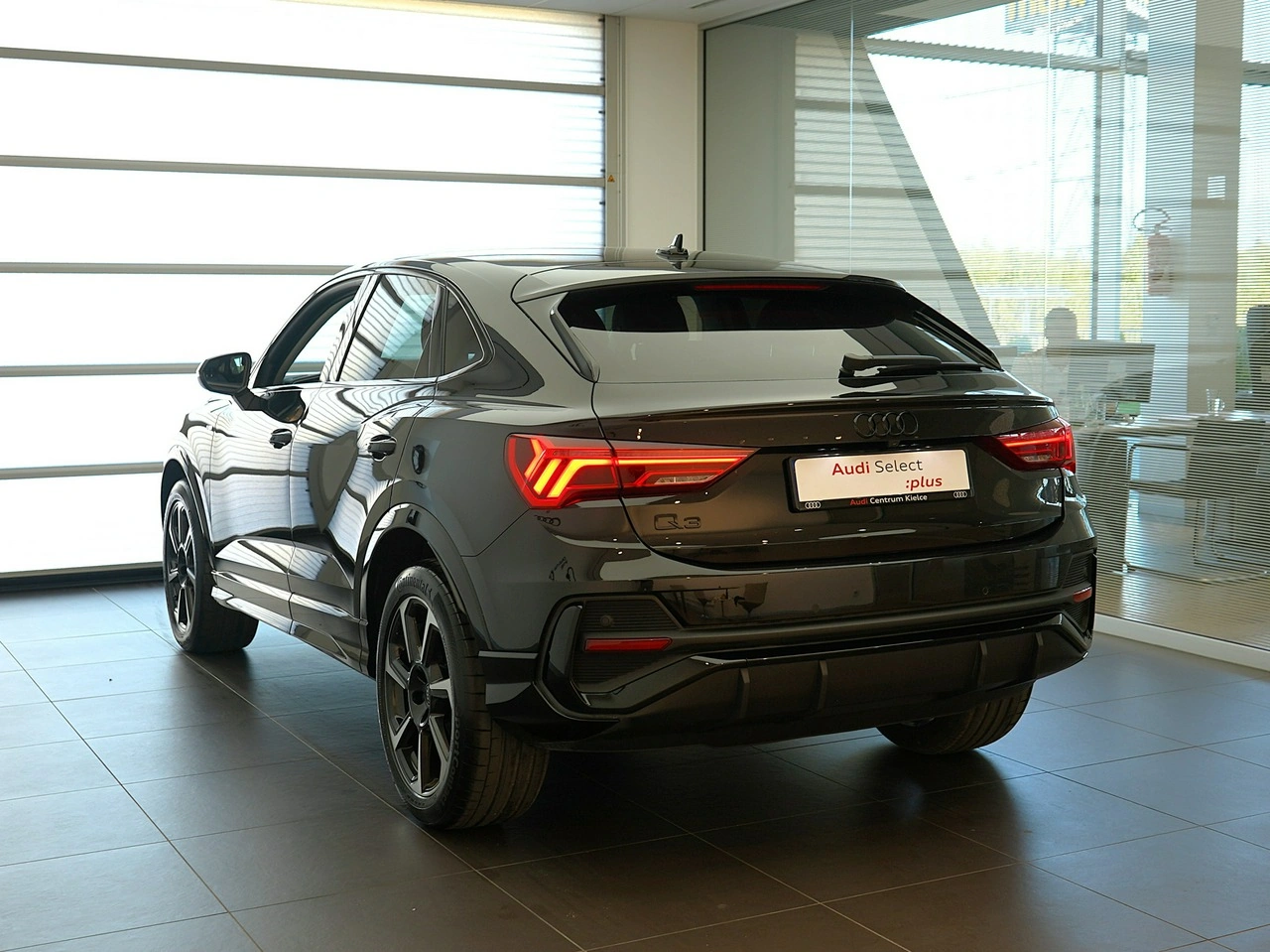 Audi Q3 - Zdjęcie 1